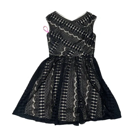 BETSEY JOHNSON Lace dress - Picture 4 of 7
